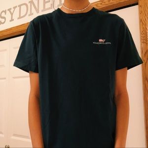 Vineyard vines t-shirt